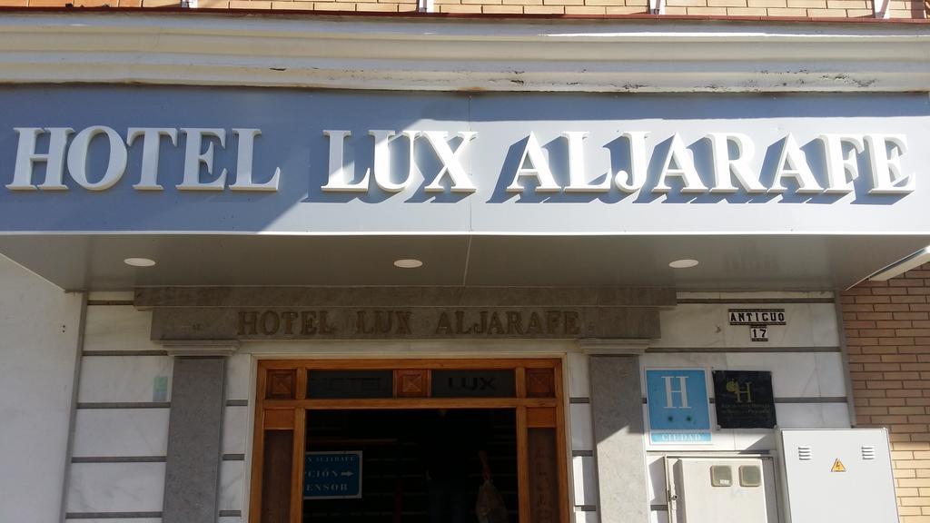 Hotel Lux Aljarafe Mairena del Aljarafe Exteriör bild